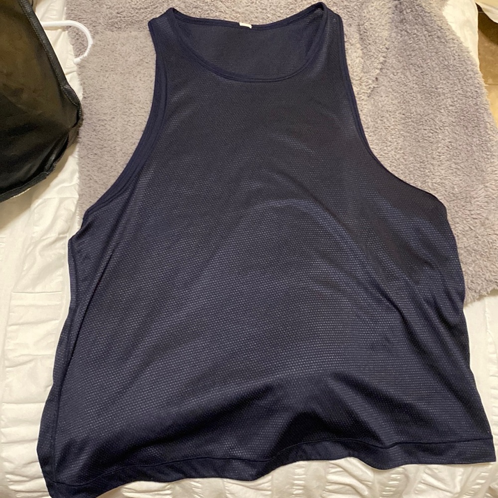 Lululemon mesh singlet